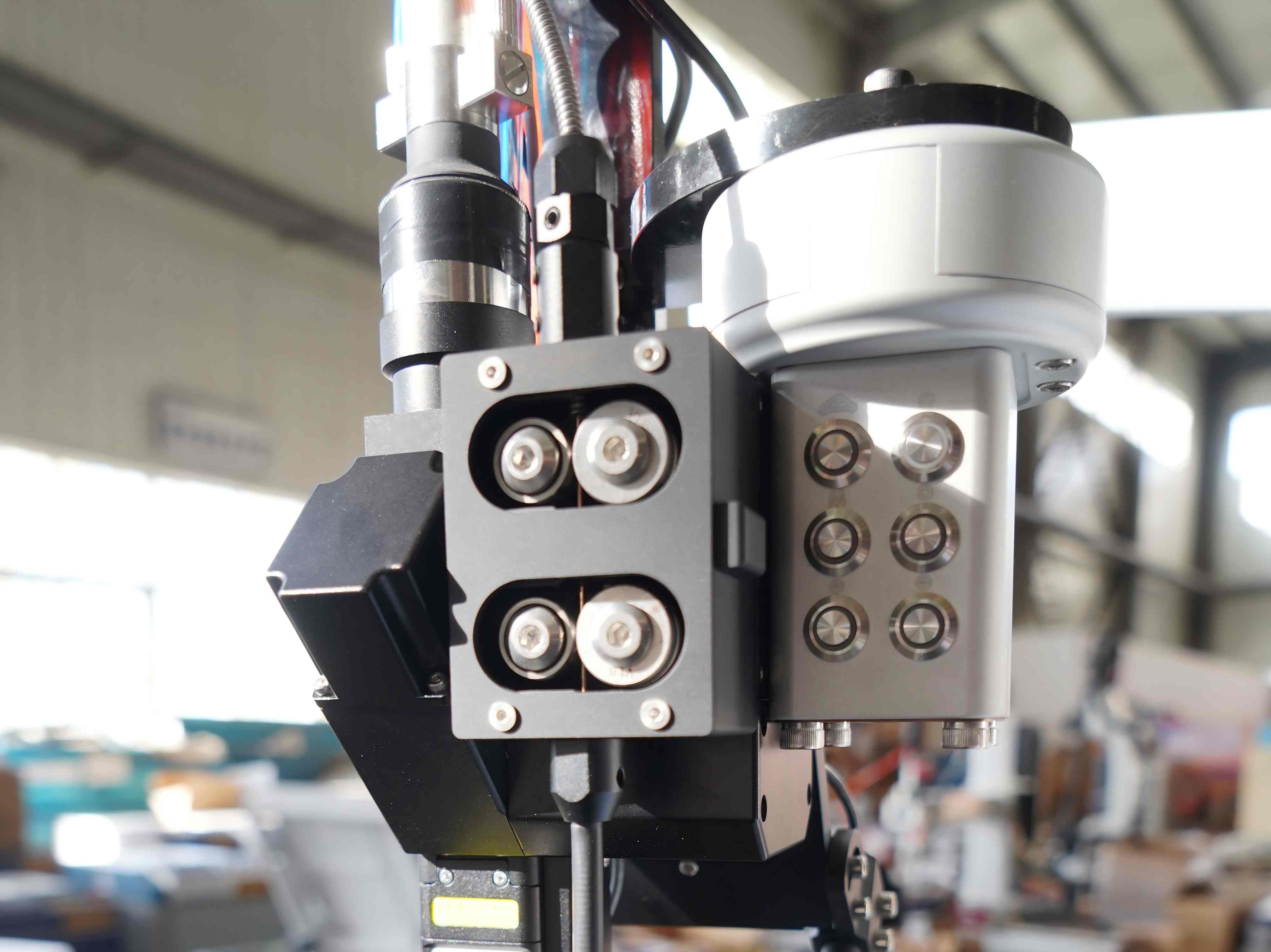 How to Integrate a Robotic Laser Welder Into Your Factory