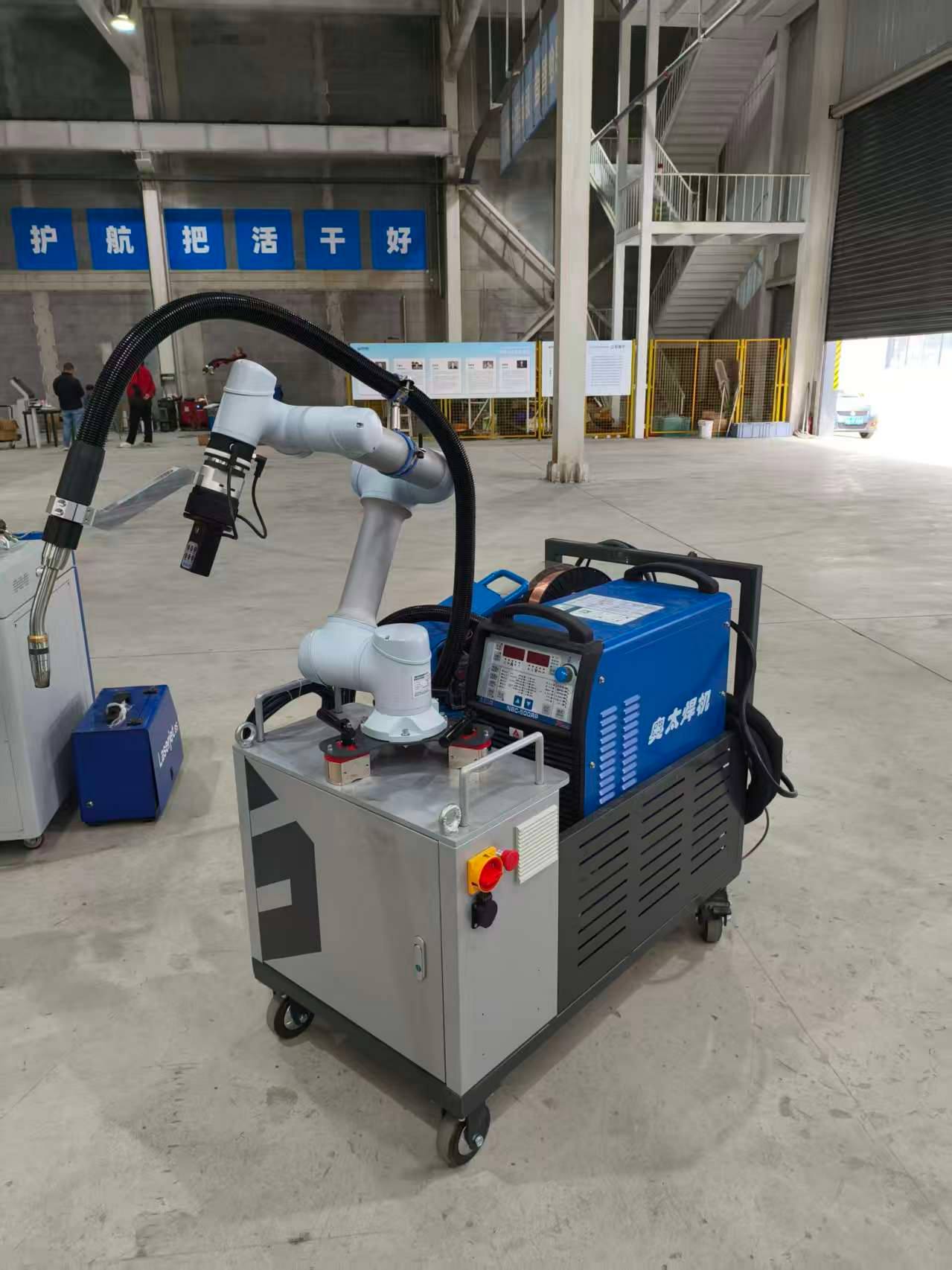 From Manual Welding to Cobot Automation: How We Helped a U.S. Playground Equipment Manufacturer Solve Their Welding Bottleneck