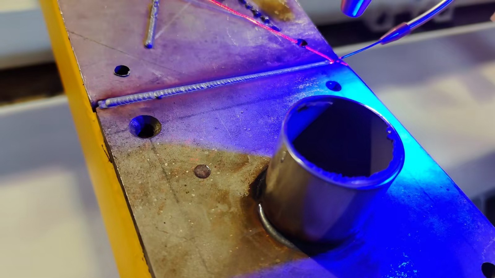 How a Filipino Manufacturer Eliminated Weld Defects and Tripled Output with the LA1813-25 Robotic Welding Station